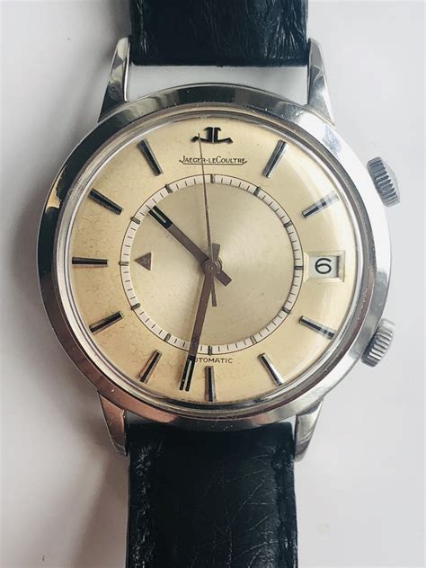 vintage jaeger lecoultre memovox watch.